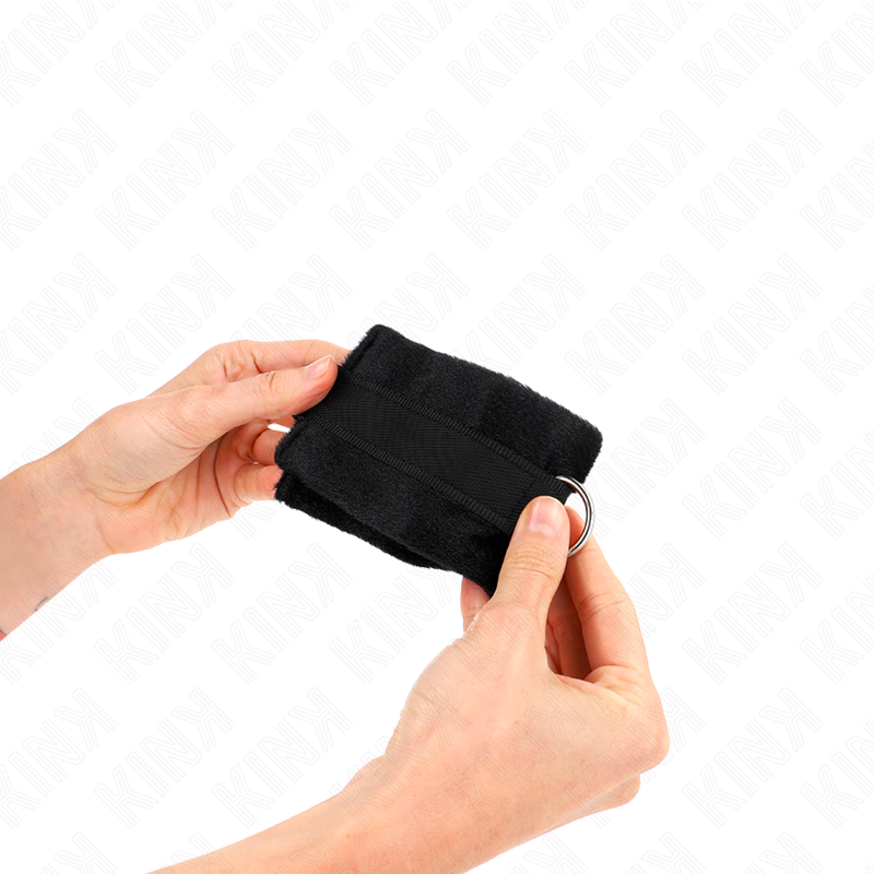 Kink - Manchettes Débutant en Fourrure Noir 30x7cm - Gabychou - Fétichisme